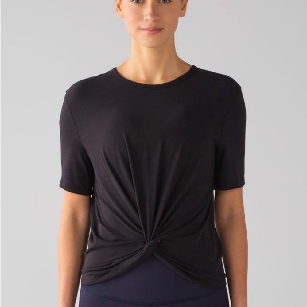Lululemon Crescent T-Shirt